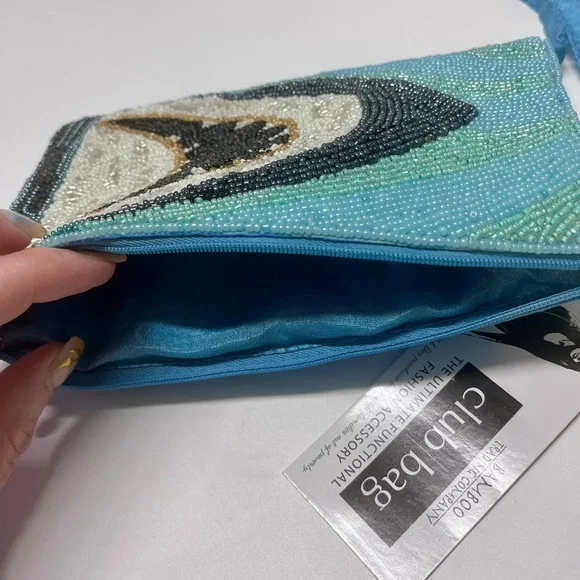 SOLD OUT - Beaded Shark Design Crossbody Club Bag - Picture 5 of 15